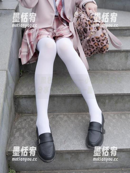 紧急企划-小恩 紧急企划 - 黑色的诱惑——小恩的写真集,分享你不知道的一面。