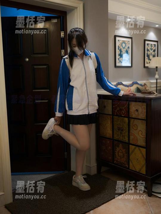紧急企划 - 看见见希w女仆，全套图包里的不服来辩！