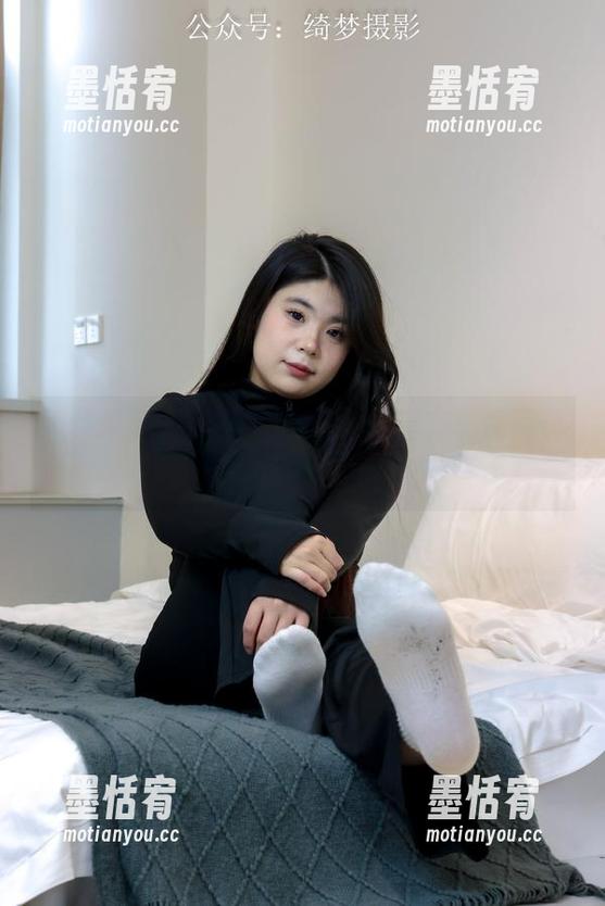 绮梦摄影-小艺 绮梦摄影 - 生活不止袜子,还有私房写真——小艺的袜子趣事