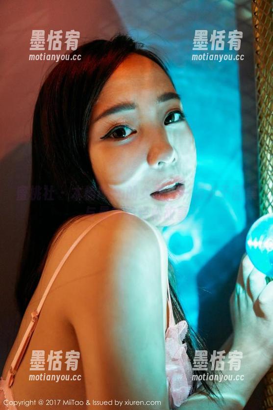 蜜桃社 - 木楠Nan的女友：一场关于图集与曼妙的轻松故事