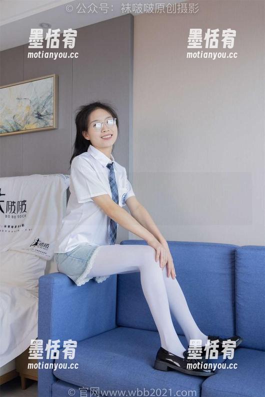 袜啵啵 - 奶油最新古装作品，古人穿越到现代，不怕丑，只怕穿错衣服！