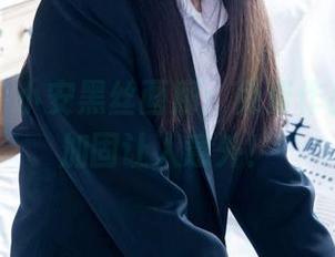 袜啵啵 – 小安黑丝画廊：免费作品，脚尖加固让人意外！