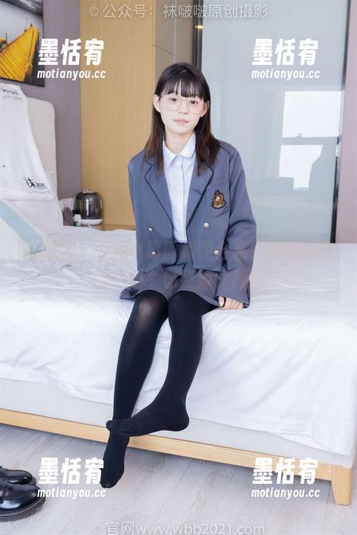 袜啵啵 - 下载小淳的裸足合集，没想到能看个脚丫也能如此撩！