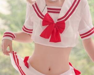 趴趴捣蛋陌，红白JK套图——这身颜色让我想起幼儿园的操场！