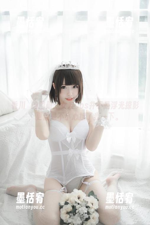 香川澪的图册：女友Cos并不是浮光掠影，更像是不小心撩了我一下。