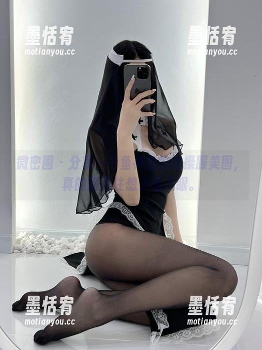 微密圈 - 分享一个鱼神鱼的体操服美图，真的忍不住想多看几眼。